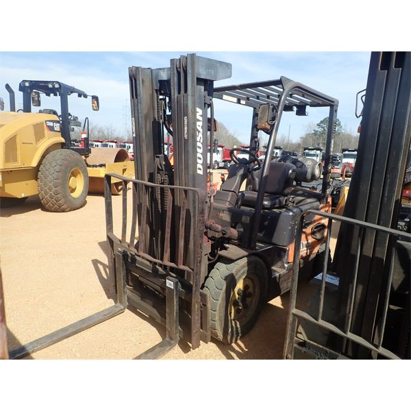 DOOSAN G25E-5 Forklift - Mast