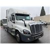 Image 2 : 2018 FREIGHTLINER CASCADIA 125 TRACTOR VIN 3AKJGLDR3JSJS2567