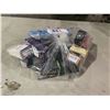 Image 2 : BAG OF ASSORTED PERSONAL CARE PRODUCTS