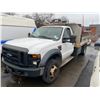 Image 1 : 2009 FORD F-550 XL SUPERDUTY, 2DR DUMP TRUCK, WHITE, VIN # 1FDGF57RX9EA25188