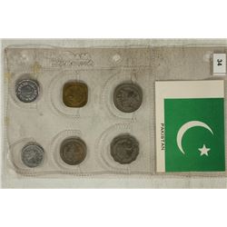 1970 PAKISTAN MINT SET