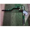 Image 2 : 3 GREENLEE 7210 HEAVY DUTY HAND OPERATED METAL STUD PUNCHES