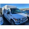 Image 2 : 2001 FORD E-350 SUPERDUTY, 2DR CUBE VAN, X-AMBULANCE, WHITE, VIN # 1FDWE35F31HA46379