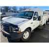 Image 1 : 2002 FORD F-350, 2DR SERVICE TRUCK, WHITE, VIN # 1FDWF36F82EC07128