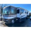 Image 1 : 2004 SAFARI SIMBA, CLASS A MOTORHOME, 37PCT, BROWN & WHITE, VIN # 1F6NF53S840A04689
