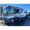 Image 1 : 2004 SAFARI SIMBA, CLASS A MOTORHOME, 37PCT, BROWN & WHITE, VIN # 1F6NF53S840A04689