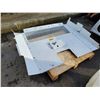 Image 1 : CARGO VAN DIVIDER AND 2 SHELVES