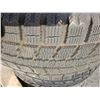 Image 2 : 5 TOYO OBSERVE ORBIT KX 215/50R17 95H DIRECTIONAL TREAD TIRES