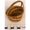 Image 1 : Tohono O'dham Handled Basket  (120974)