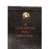 Image 9 : Louis Vuitton Black Epi Leather 4 Key Holder