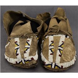 SIOUX INDIAN MOCCASINS