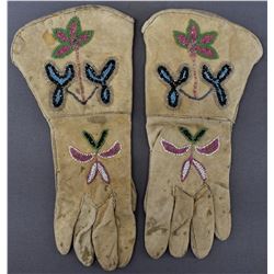 PLATEAU INDIAN GAUNTLETS