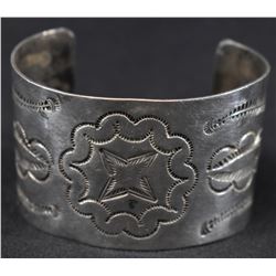NAVAJO INDIAN CUFF BRACELET