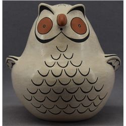 ACOMA INDIAN POTTERY OWL (MYRON GARCIA)