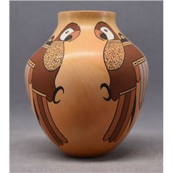 HOPI INDIAN POTTERY  (DIANNA TAHBO)