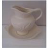 Image 1 : Hull Eagle Pitcher & Saucer #1288960