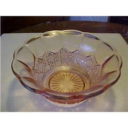 Depressionpink, fruit or berry bowl,fluted edge#1289326