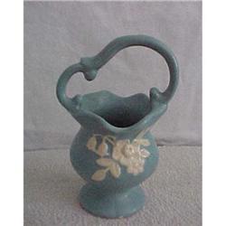 Weller Pottery Basket #1289342