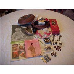 Box Lot of sewing related, sewing basket et al;#1309168