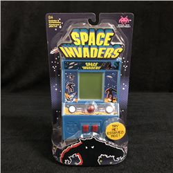 SPACE INVADERS CLASSIC HANDHELD ARCADE GAME