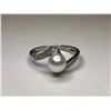 Image 1 : 14K White Gold Pearl and Diamond Ring