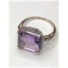 Image 2 : 10K White Gold Amethyst Ring