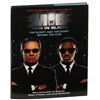 Image 1 : Men in Black: The script & story behind the film (29) hardcover books with 26-signed.