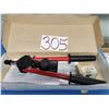 Image 1 : MasterFix double action lever tool