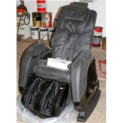 BRAND NEW DELUXE MULTI-FUNCTION MASSAGE CHAIR RT6291 MSRP $8000