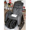 Image 1 : BRAND NEW DELUXE MULTI-FUNCTION MASSAGE CHAIR RT6291 MSRP $8000