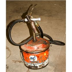 ANTIQUE HUSKY LUBRICATING GREASE PAIL & HAND PUMP