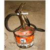 Image 1 : ANTIQUE HUSKY LUBRICATING GREASE PAIL & HAND PUMP