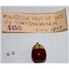 Image 1 : CIRCA 1840 MINISCULE PAIR OF DICE IN TINY CASE
