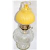 Image 1 : ANTIQUE OIL LAMP W/ YELLOW GLASS SHADE
