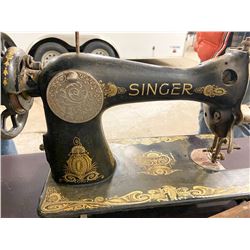 ANTIQUE SINGER SEWING MACHINE HEAD