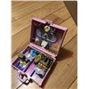 Image 3 : Display box with Decorative Artifacts Cat A