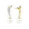 Image 2 : 0.61 ctw Diamond and Pearl Earrings - 18KT Yellow Gold