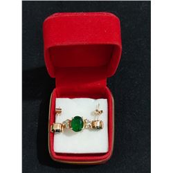 18 karat gold ring with diamonds and emerald - 100% original