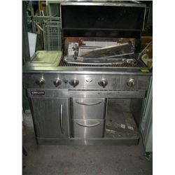 KIRKLAND LG. PROPANE BBQ WITH TANK