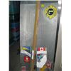 Image 2 : LG. ALUMINUM WING FOR A TRUCK