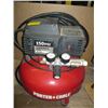 Image 1 : PORTER CABLE 150PSI COMPRESSOR