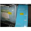 Image 1 : FLEECE SHEET SET & A BATH TOWEL RACK