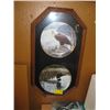 Image 2 : FRAMED EAGLE & LOON COLLECTOR PLATE SET