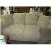 Image 1 : LOVESEAT/SOFA WITH ASST. PILLOWS