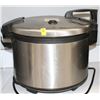 Image 1 : PROCTOR SILEX STAINLESS COMMERCIAL PRESSURE COOKER
