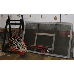 GOALSETTER BASKETBALL NET WITH GLASS BACKBOARD