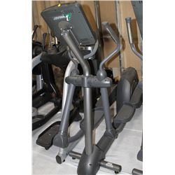 LIFE FITNESS ELIPTICAL MACHINE MODEL #CLSX