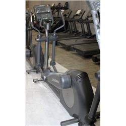 LIFE FITNESS ELIPTICAL MACHINE MODEL #CLSX
