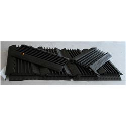 LOT OF 10 ANTI SLIP RUBBER BARBELL MATTING