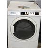 Image 1 : MAYTAG COMMERCIAL FRONT LOADING DRYER